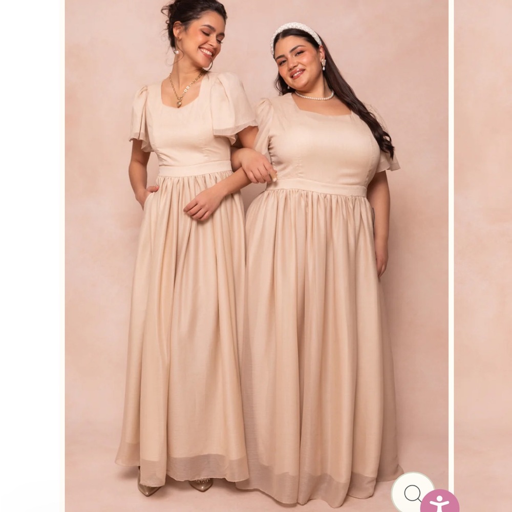 Ivy City Co Cream Ruffled Ruched Maxi Dress - NWT